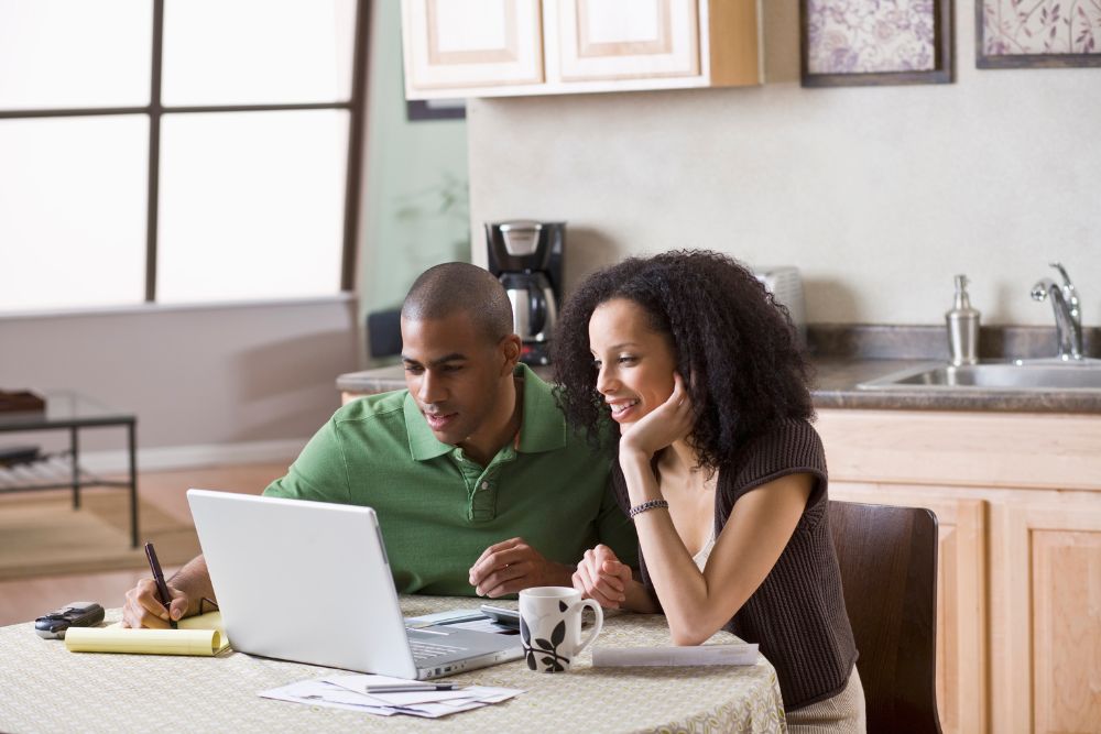 Choosing a Sperm Bank: Factors to Consider